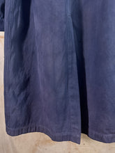 Load image into Gallery viewer, 1940s French Faded &amp; Overdyed Blue Small DB Trench Coat
