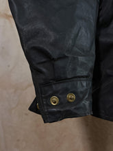 Load image into Gallery viewer, 1970s Barbour International Waxed Jacket w/ Corduroy Collar
